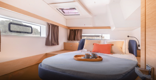 Fountaine Pajot 41 Standard Cabin For Two - Image 10